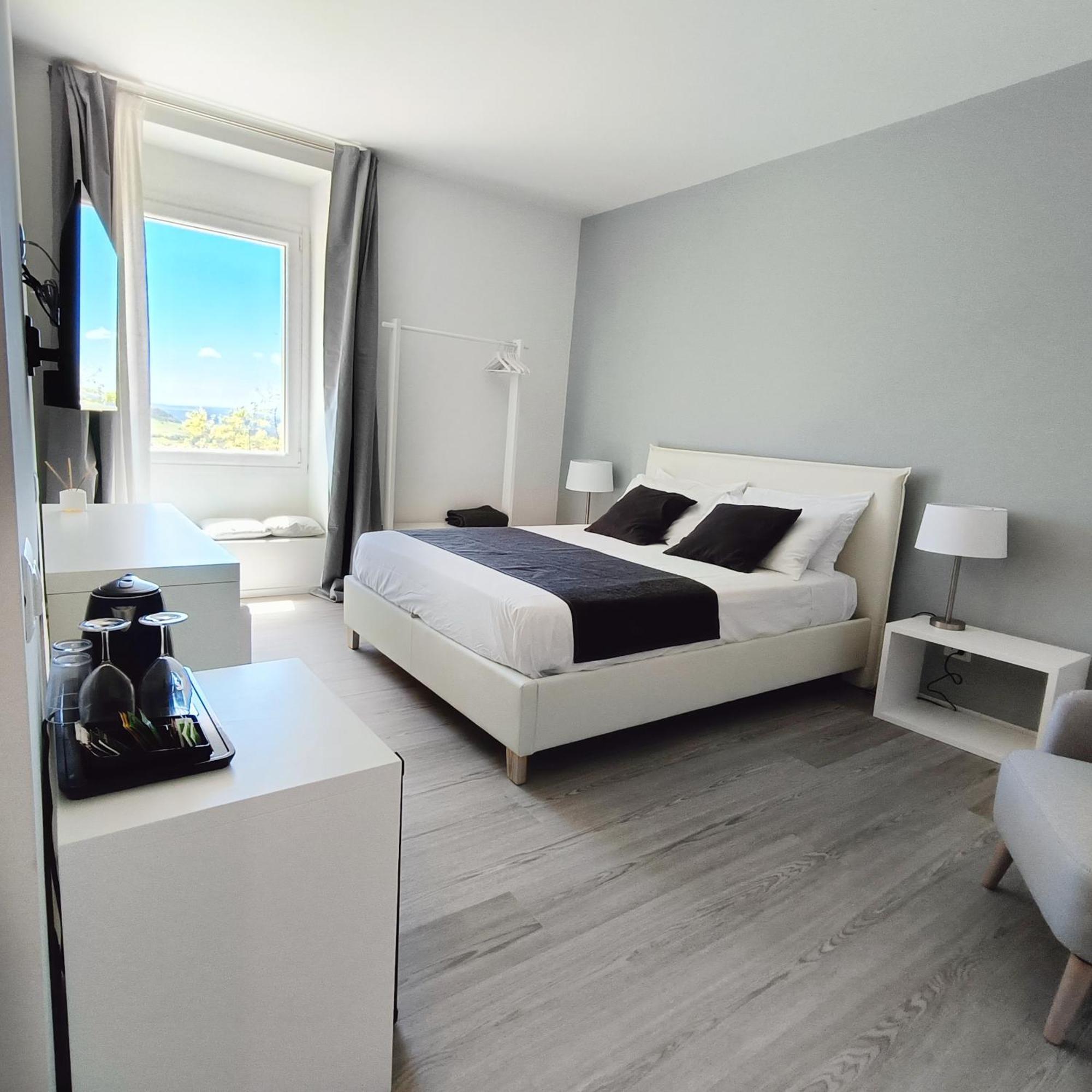 Tuffudesu Experience (Adults Only) Bed and Breakfast Osilo Rum bild