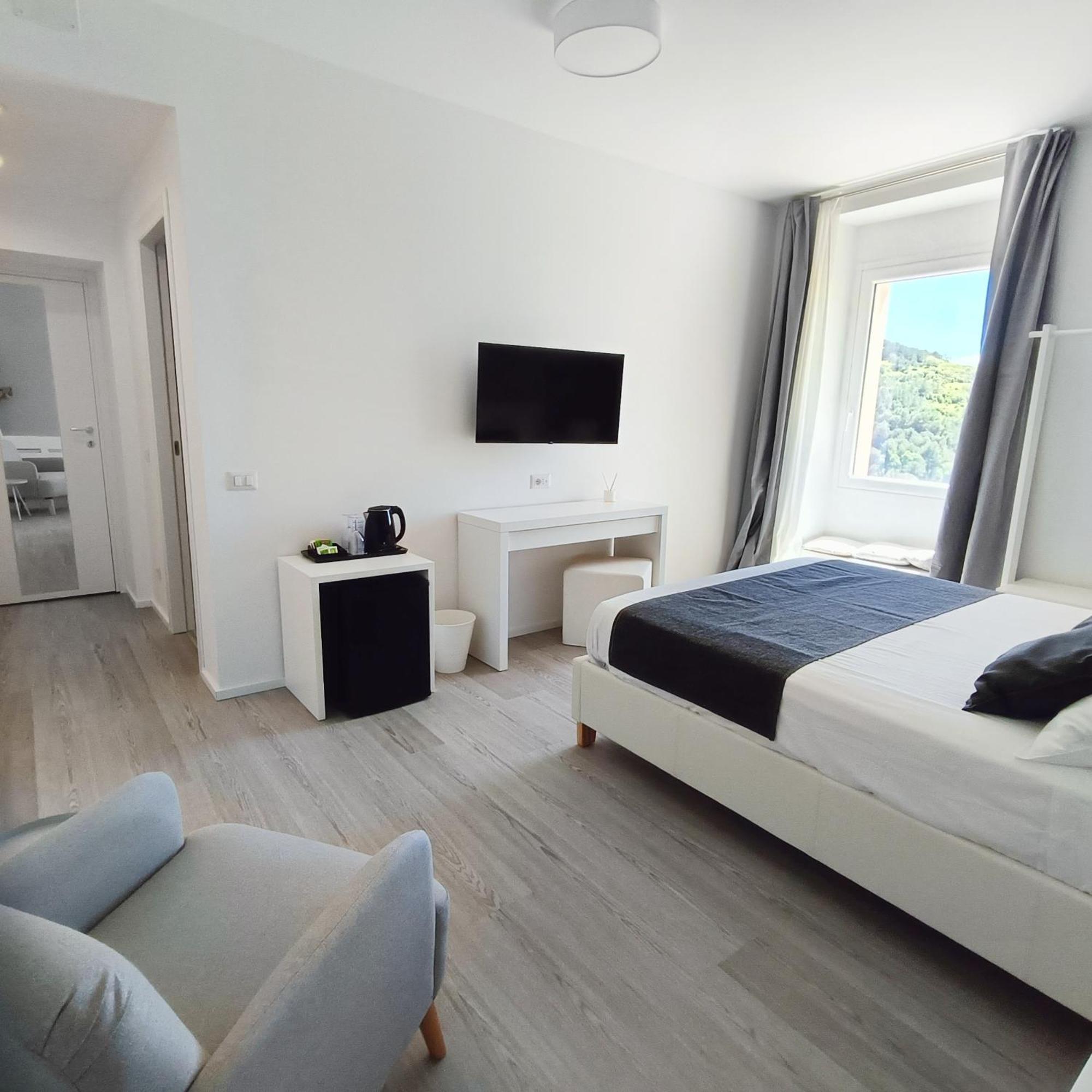Tuffudesu Experience (Adults Only) Bed and Breakfast Osilo Rum bild